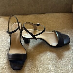 New with box Naturalizer Ivy 8W women shoes